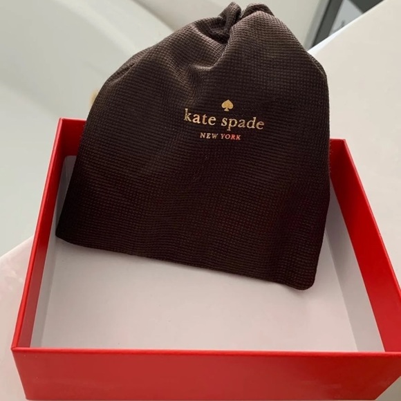 Kate Spade bow bangle. Tag attached, never used, comes with dust bag and box - Picture 5 of 5